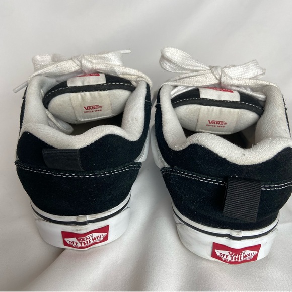 Vans Knu Skool Shoe in Black / White Size women 7 - Picture 4 of 12
